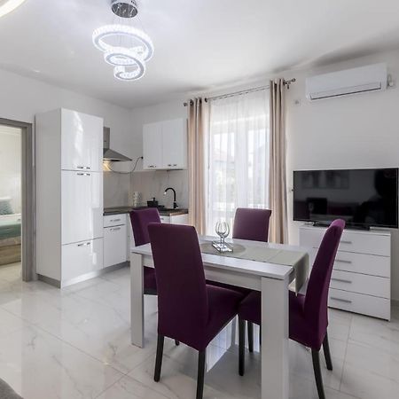 Royal Rose Gold Apartment โวดีเซ ภายนอก รูปภาพ