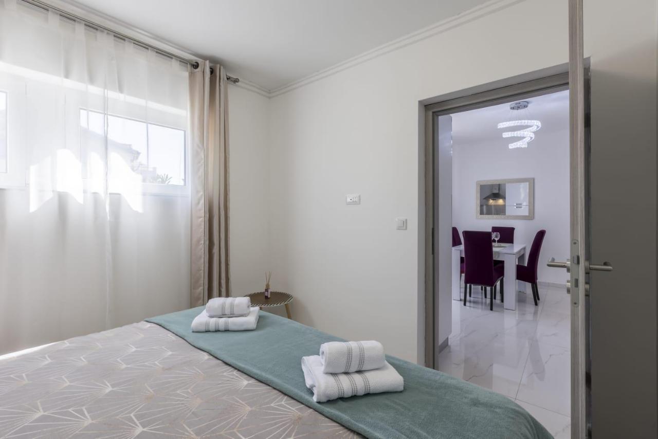 Royal Rose Gold Apartment โวดีเซ ภายนอก รูปภาพ